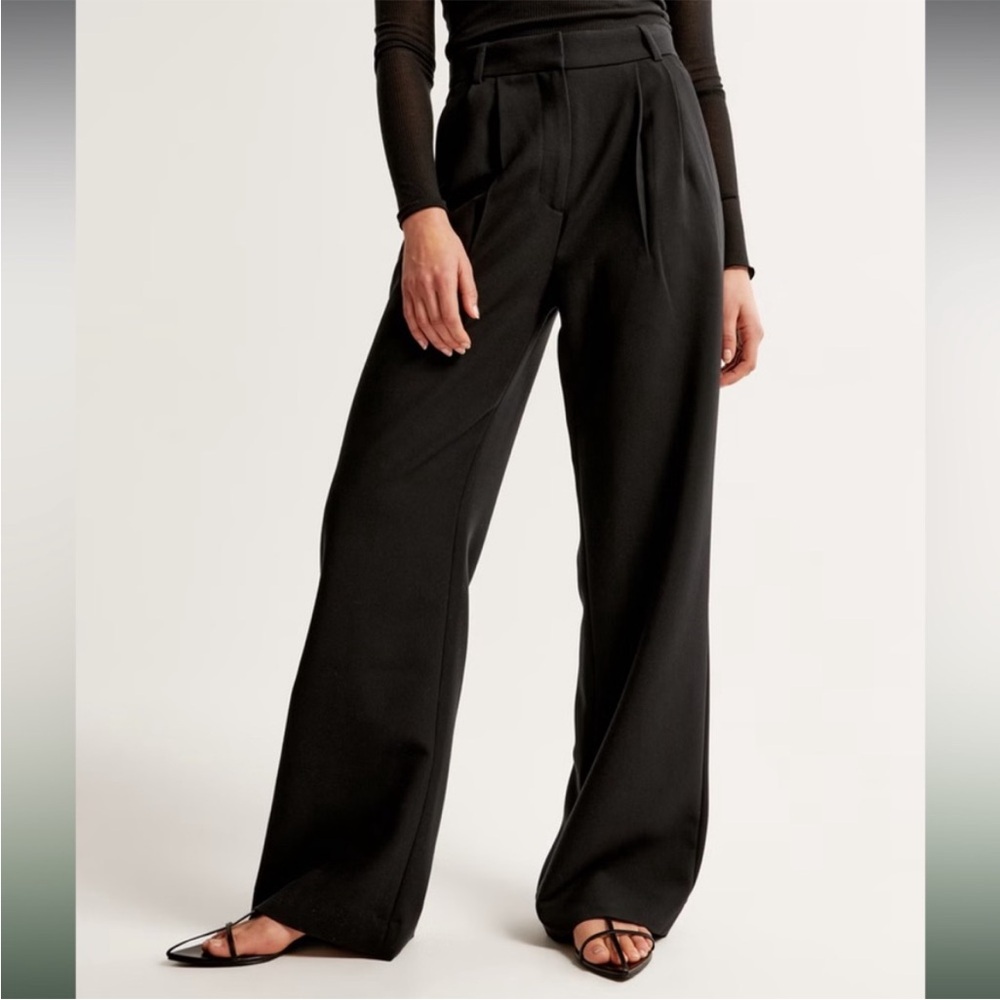 A&F Sloane Tailored pants. Black Size 27 short. Only worn a few times.